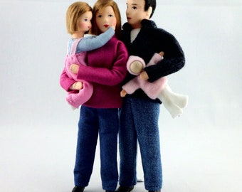 1 "scale dollhouse family