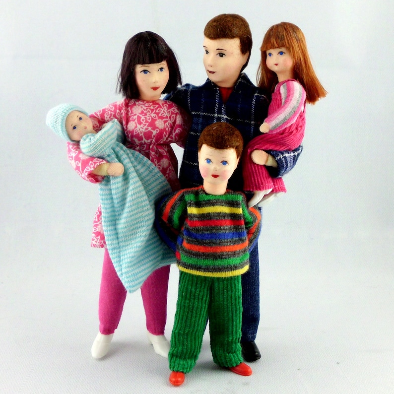 1 Inch Scale Dollhouse Family Etsy