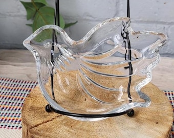 Plato de cristal vintage con forma de paloma y soporte • Pájaro de cristal prensado transparente de mediados de siglo • Plato para dulces y baratijas • Decoración estilo cottagecore • Regalo reciclado