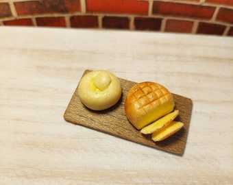 Miniature cheese (Serra portuguese cheese) with corn bread board scale 1:12, Miniature Food for Dollhouse