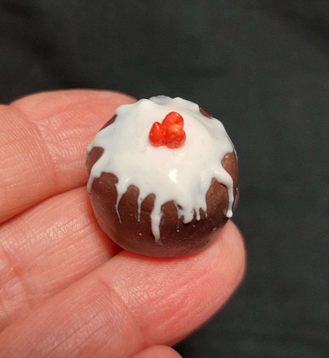 ミニチュアケーキ ミニチュアスイーツ〜苺のチョコレート
