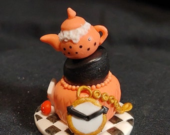 Miniature Alice tea party cake scale 1:12, Miniature Food for Dollhouse
