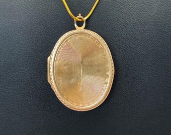 Antique Georgian Large Solid Gold Locket C 1750