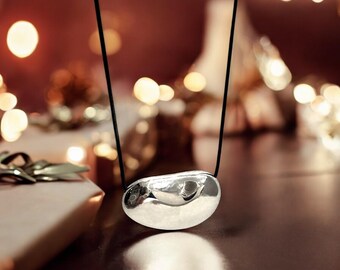 Elsa Peretti Bean Pendant 50mm Vintage Tiffany Original Silk Chain