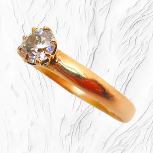 Antique Victorian Old Cut White Diamond 18 ct Gold Solitaire Ring