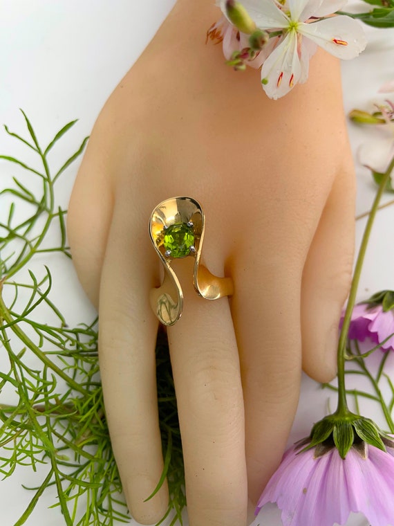 Vintage 18ct Gold & Peridot Cocktail Ring