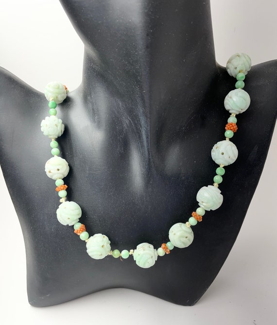 Vintage/antique Carved Jade Jadeite Bead Necklace… - image 1