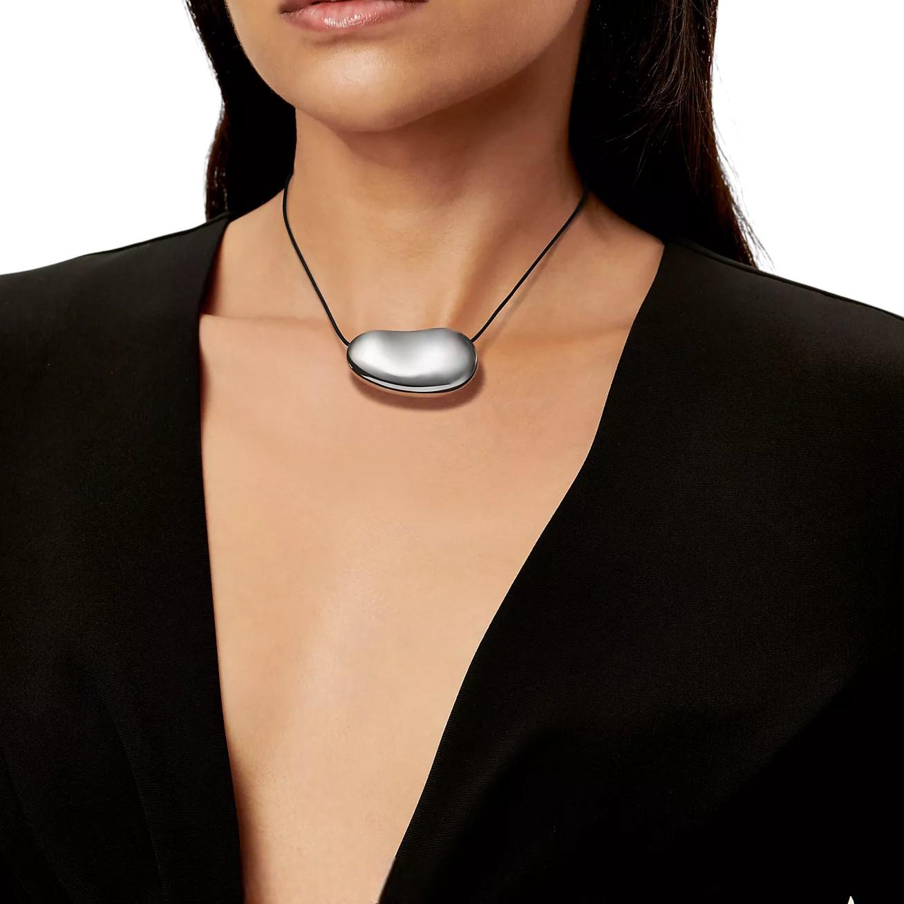 Single Strand Red Bean Necklace Tiffany Bean Necklace 13 For Sale