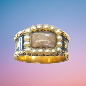 Georgian 15ct Gold & Enamel Memorial Ring 1823