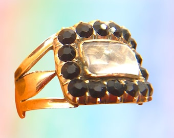 Antique Georgian Jet Mourning Memorial Ring in 10 ct Gold 1830