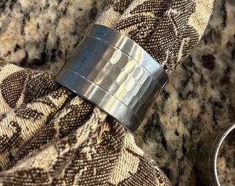 Selangor Pewter Hammered Design Napkin Rings, Set of 8, New Condition