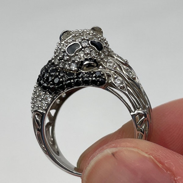 Victoria Wieck Panda Ring / Novelty Ring / Size 5