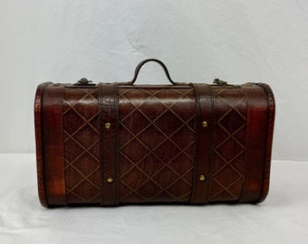 Vintage-Style Faux Leather Suitcase / Home Decor / Train Case