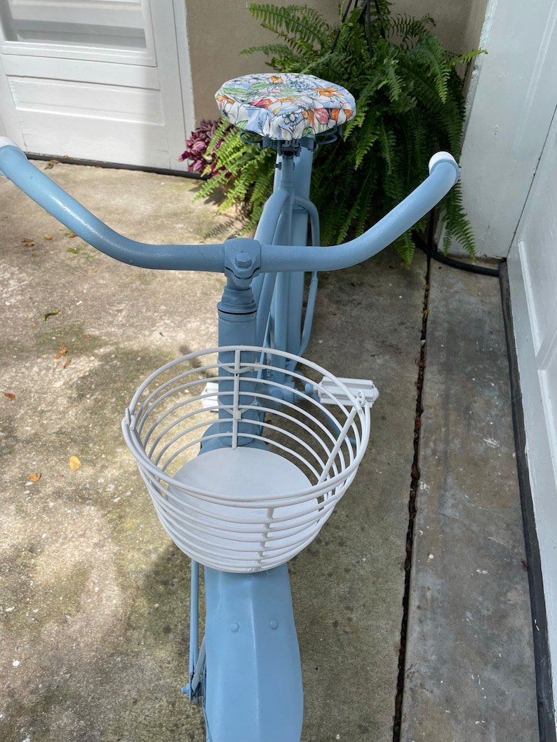 Adorable Painted Vintage Schwinn Bike With Basket / Garden Etsy