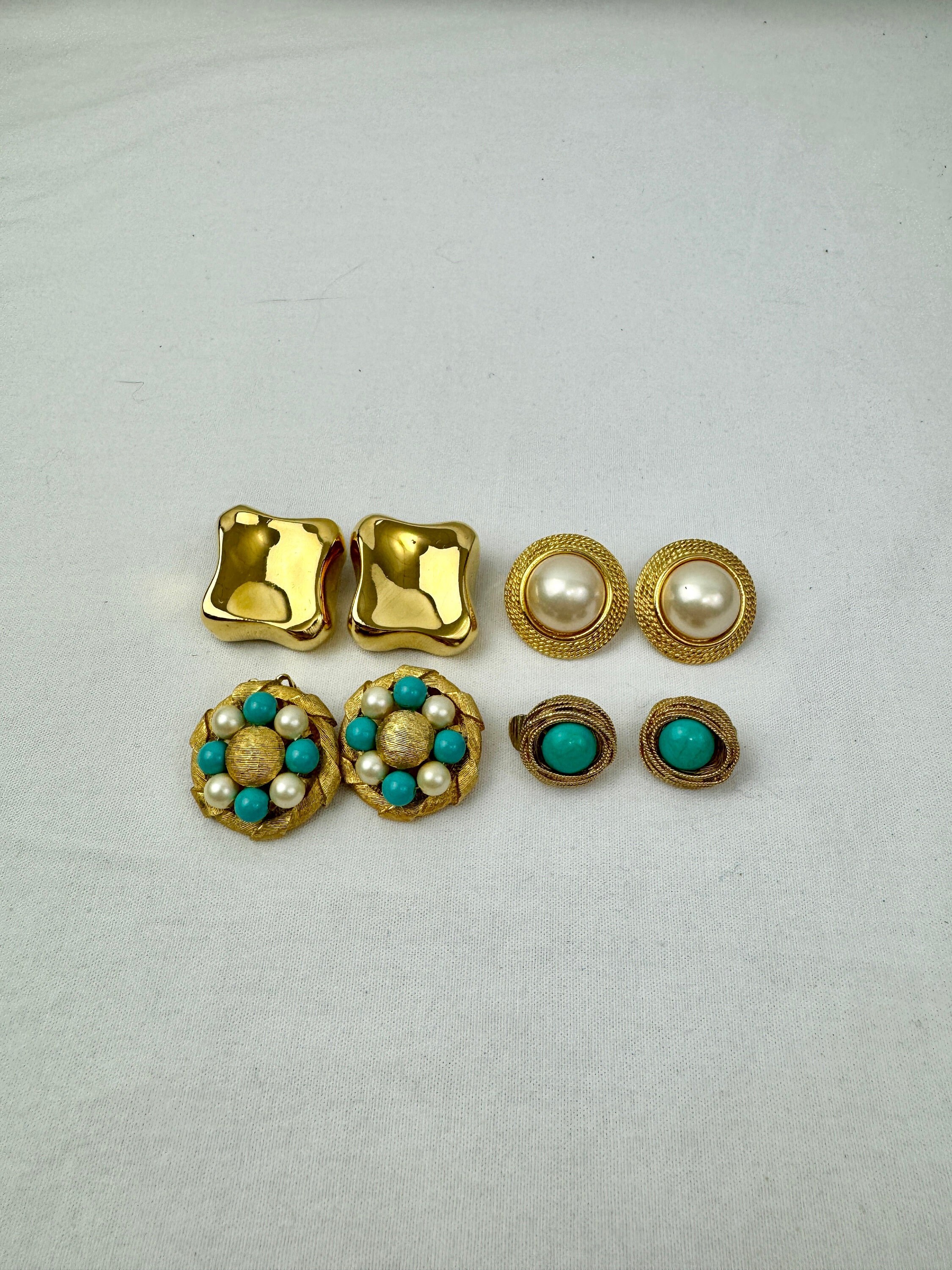 Set of 4 Vintage CLIP ON Earrings / Gold Toned / Robins Egg Nest / Chunky Pearl