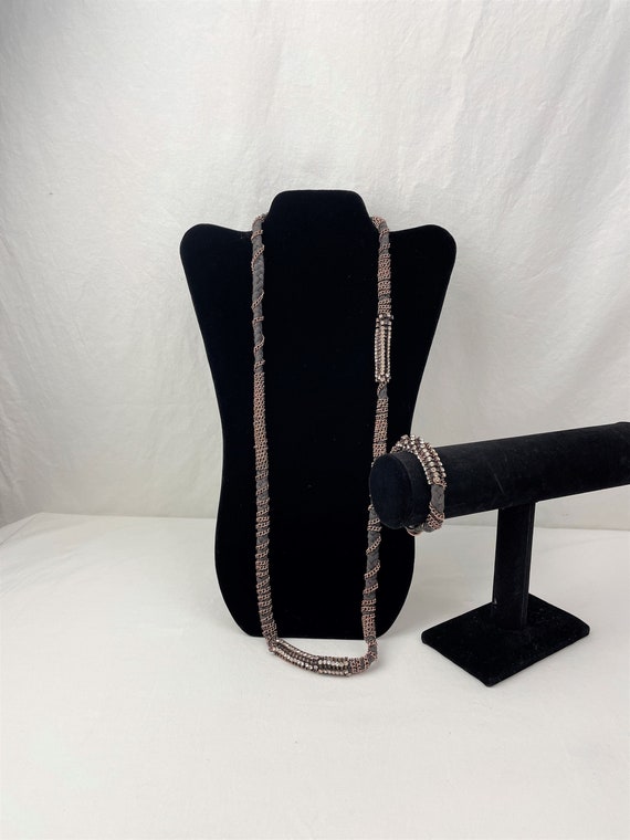 Banana republic shop necklace