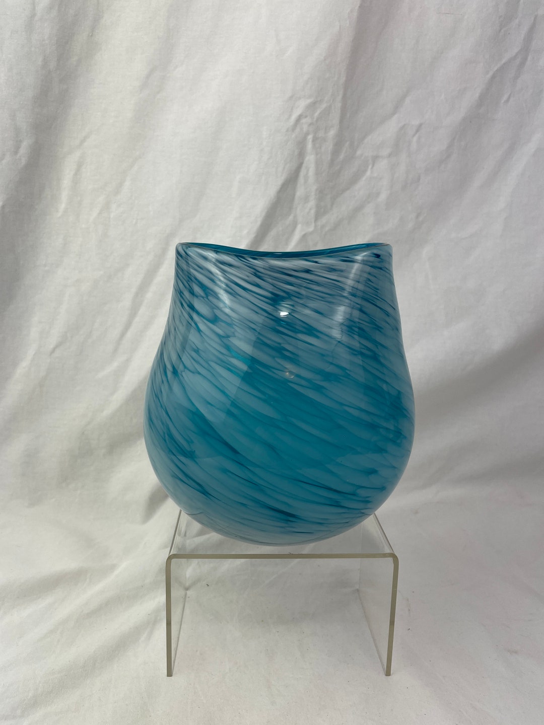 Blue Swirl Glass Vase / Tabletop Decor / Flowers / Glass Decor Etsy