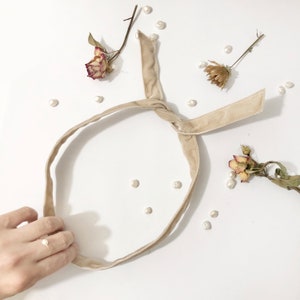 Diadema de alambre de terciopelo fino crema, diadema delgada, diadema de nudo de envoltura de cabello, aspecto de bufanda de cabeza, diadema de terciopelo de bronce
