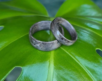 Silver birdseye maple ring - Hand made bent wood ring - Wooden wedding band - Engagement ring -  Natural jewellery