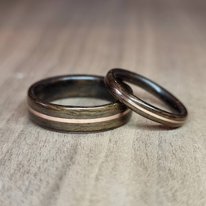 Geräucherter Eukalyptus und Kupfer Ring - Handgemachter gebogener Holzring - Ehering aus Holz - Naturschmuck