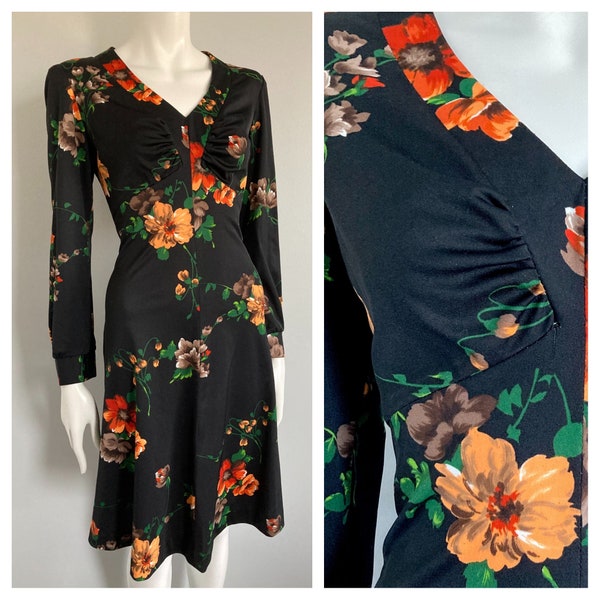 1970s Mod Floral A Line Dress With Empire Waist, Size S/M