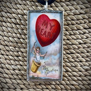 Valentinstag Gelöteter Anhänger, Amor im Ballon Anhänger, Mein Herz, Amor Pfeil, Geschenk für Sie, Liebe, Reversible Anhänger, Anhänger, Halskette