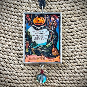 Colgante de Halloween vintage con soldadura, colgante de Halloween, colgante de bruja y gato con soldadura, regalo para ella, colgante reversible, collar, joyería