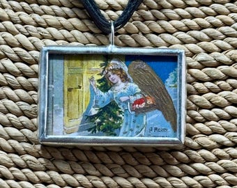 Vintage kerst engel hanger ketting, gesoldeerde ansichtkaart sieraden