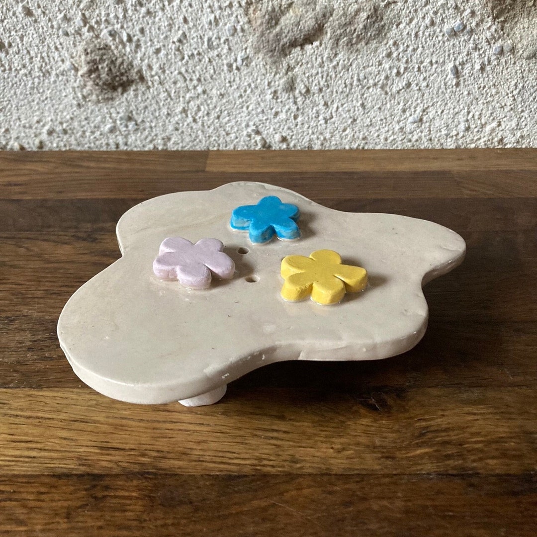 Keramik-Aquarellpalette Mit Blumenform – 8,6 Cm Durchmesser, 6 Vertiefungen, Weiß Glasiert