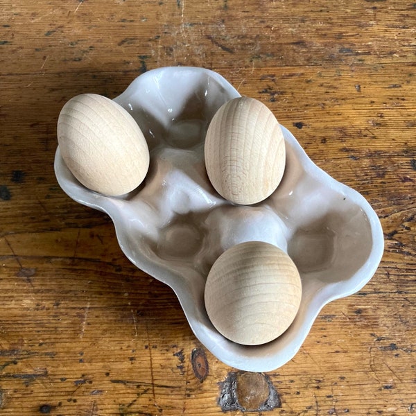 Glossy Transparent Glazed Ceramic Egg Tray Holder