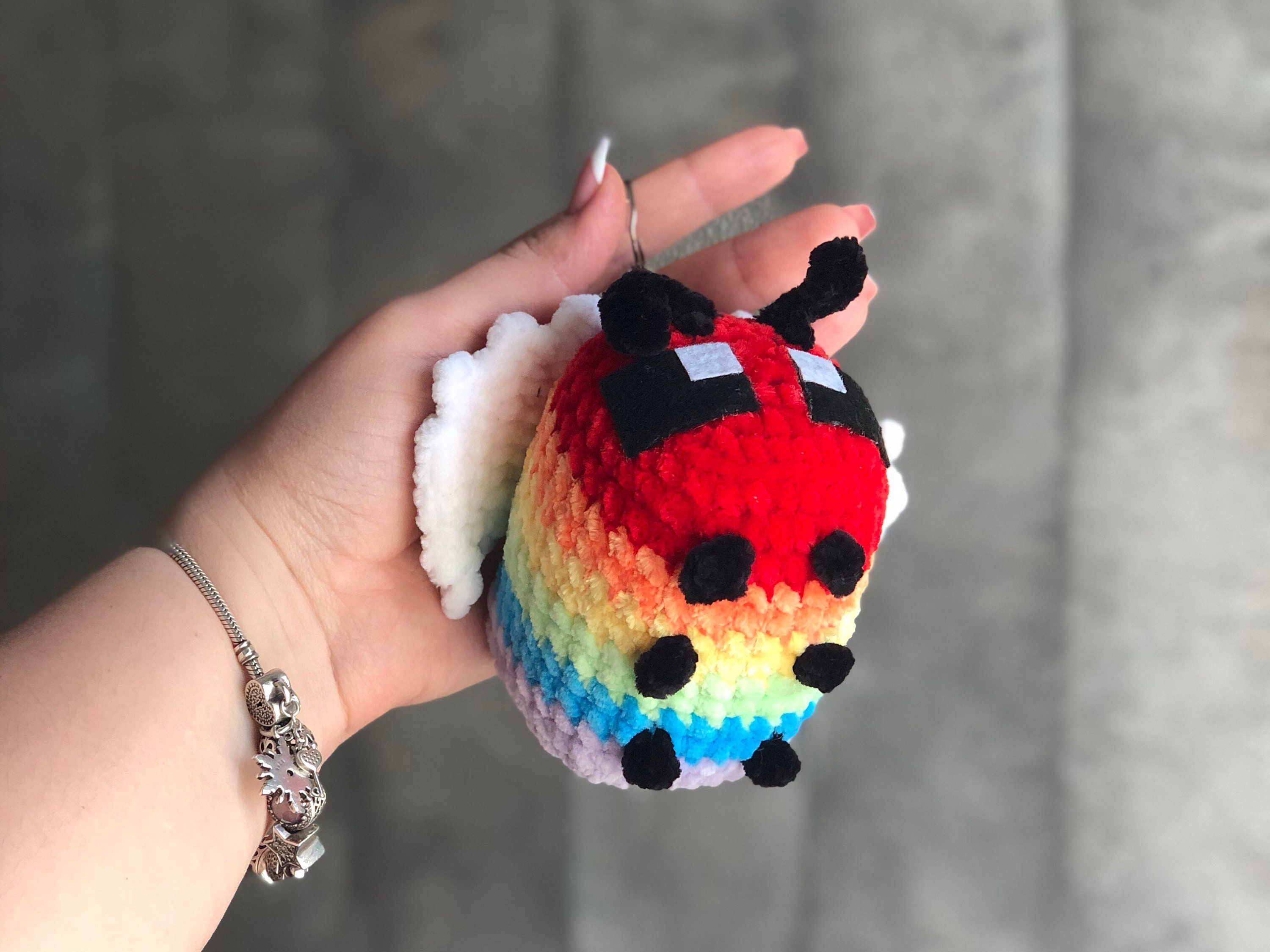 Rainbow Bee Plush CROCHET PATTERN - Etsy