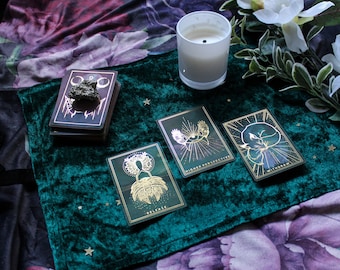 Tarot Mat colour EMERALD, green Altar Cloth, Book Wrap, Tarot Card Cloth, Tarot Cloth, Velvet Velour halloween gift