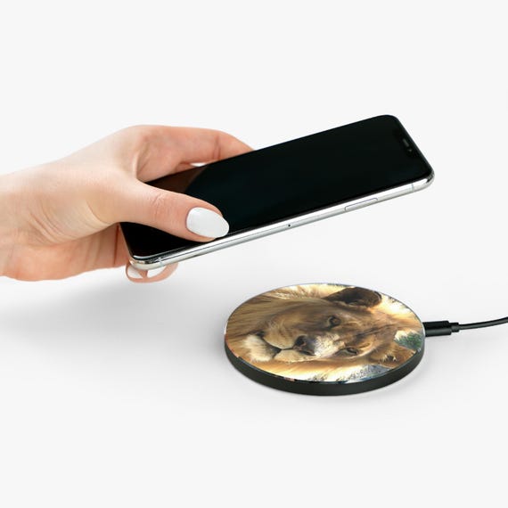 Lion Portrait Wireless Charger, Animal Lover Gift, Fast Charging