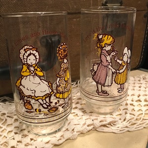 Holly Hobbie Glassware / 2 GLASSES