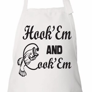 Hook&#39;Em and Cook&#39;Em Grilling & Kitchen Apron