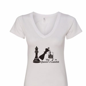 Das Gambit-Schach der Königin, Alkohol und Pillen Damen V-Ausschnitt T-shirt Königin Gambit