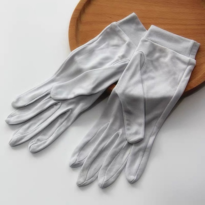 women's silk gloves