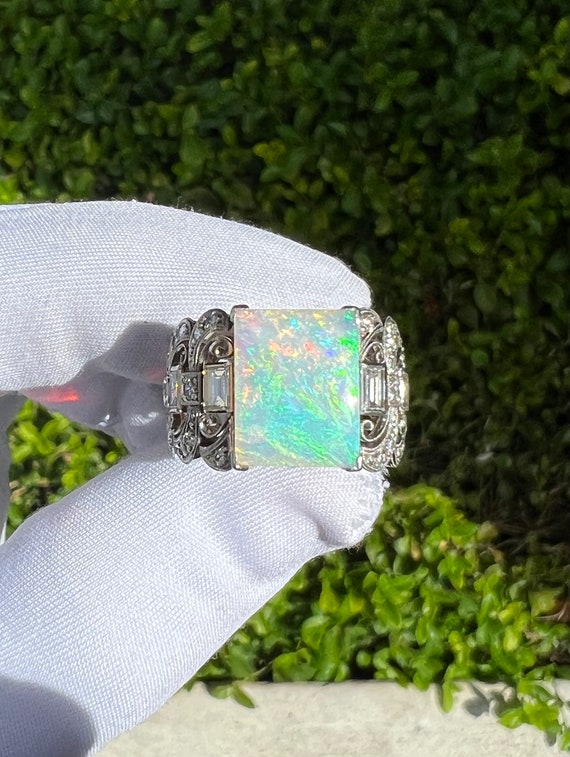 Retro Modern Opal Diamond Ring 18k