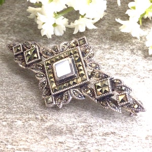 Antique Sterling Silver Mother of Pearl, Art Deco Antique Brooch/Pin, June Birthstone, Stocking Stuffer, Anniversary Gift for Wife