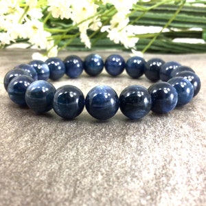 Natural Kyanite Beaded Bracelet Handmade 10mm AAA Grade Healing Crystals Stretch Bracelet Protection Balancing For Women And Men