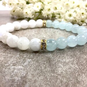 8mm Moonstone/Aquamarine Bracelet, Crystal Bracelet, Stretchy Bracelet, Healing Jewelry Valentine&#39;s Day Gift