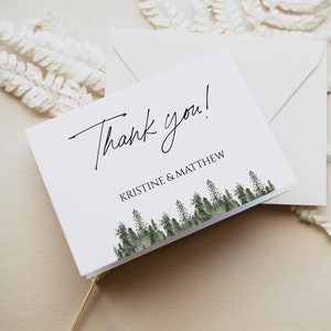 Modèle de carte de remerciement pour un mariage verdoyant. Carte postale de mariage modifiable au design minimaliste 0211_013