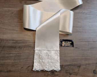 Madeira Bridal Ivory Double sided Satin  Handfasting Tie or Binding Ribbon with Lace Finishing 140cmx7cm