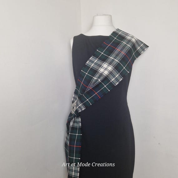 mackenzie dress modern tartan Scottish MacKenzie Dress Modern Tartan Waterproof Canvas Bag With Thistle