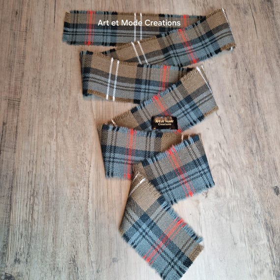 Sutherland Old Ancient Clan 100% Wool Scottish Tartan Tie - Traditional Wool Tie - View #12