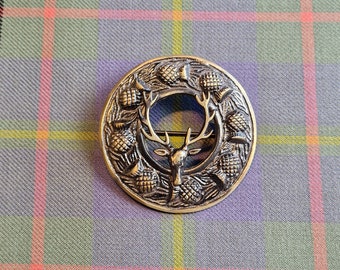 Vintage Style Stag brooch ideal for Plaid, Sash, Wrap, Shawl or big scarf.                                  Size 7.5cm diameter