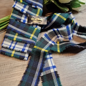 Gorden Dress Self Fringed Tartan / Karo Schleife