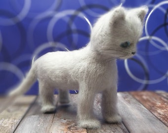 Realistic Gray Cat Crochet Pattern: Amigurumi Kitten (PDF)