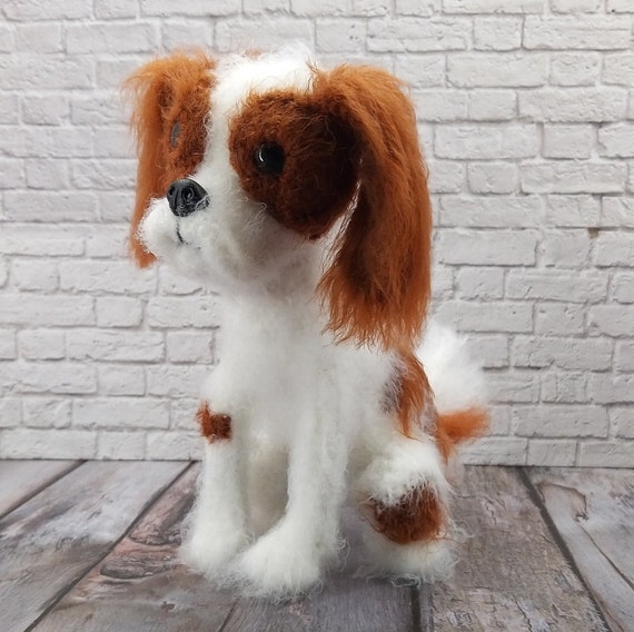 かぎ針編みのパターン 犬 キャバリア キング チャールズ スパニエル