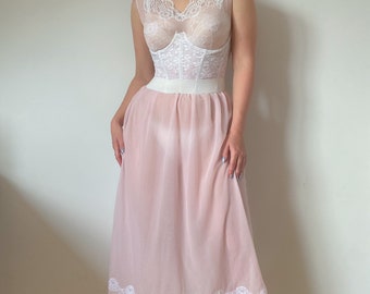 Pink Lace Dress (M)